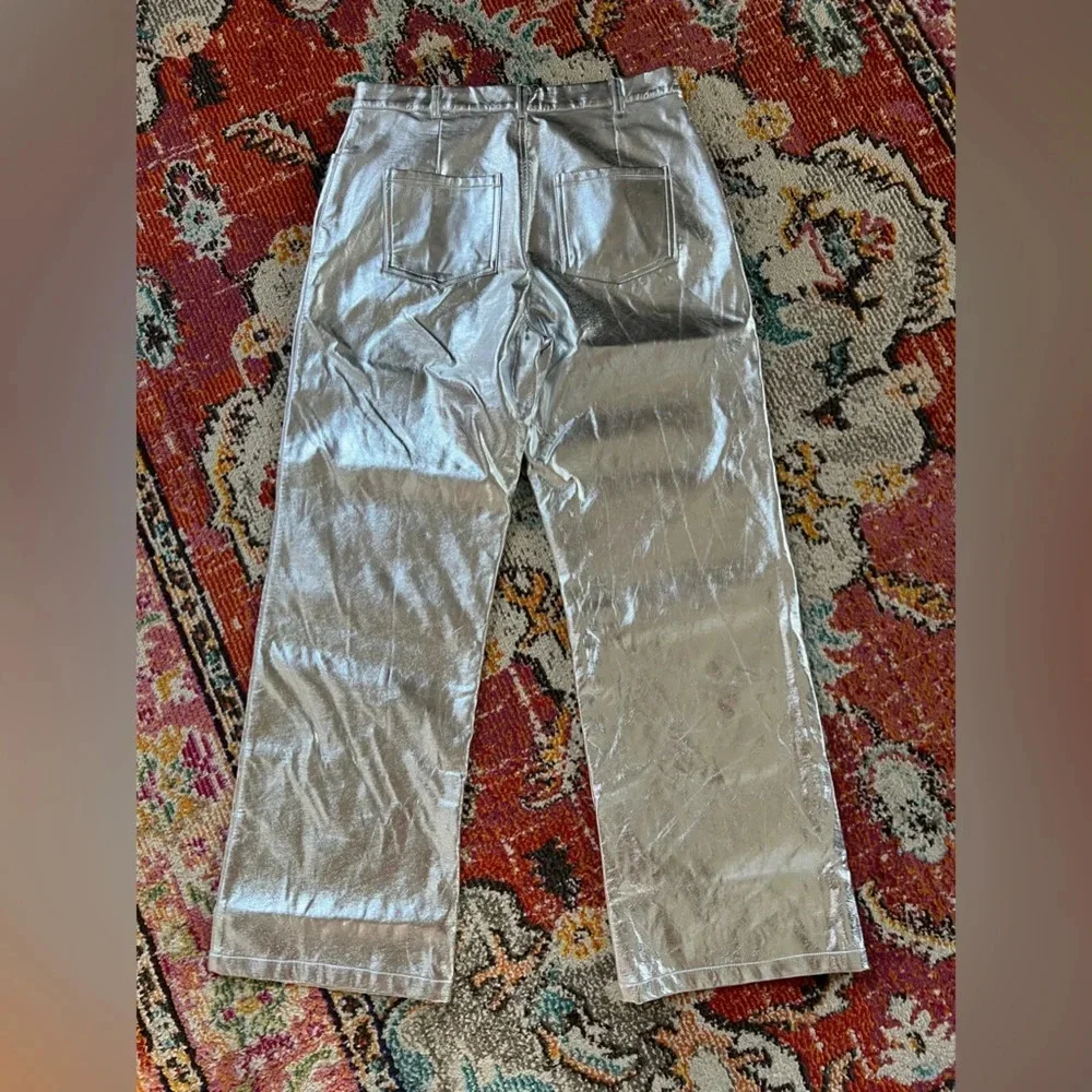 NWT White Fox Push The Button Metallic PU Pants Silver - Picture 4 of 6